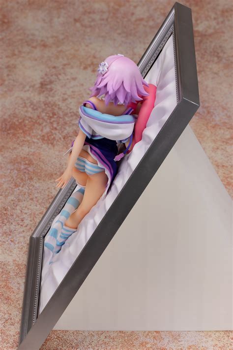 Semi Nude Figurine Lets You Take Neptune To Bed Sankaku