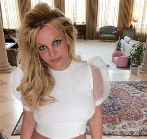 Dlisted Britney Spears Is Back On Instagram After A Mysterious Break