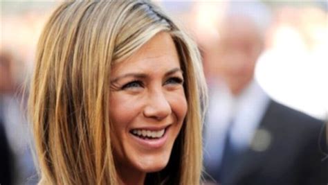 Jennifer Aniston Will Play America’s First Lesbian President In New
