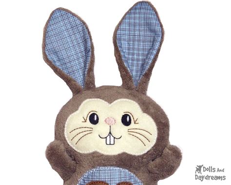 hand embroidery  painting bunny face pattern dolls  daydreams