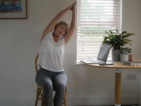 desk yoga poses  office workers    relaxation