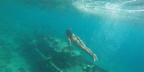 de mooiste spots om te snorkelen op curacao   travellers
