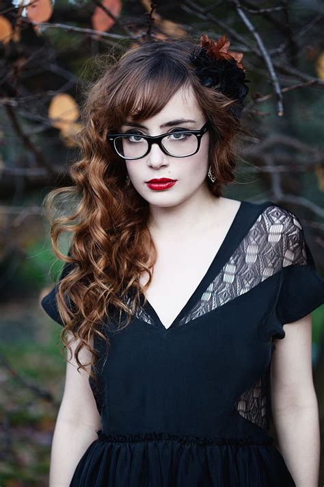 gorgeous need her glasses mode rockabilly louise ebel