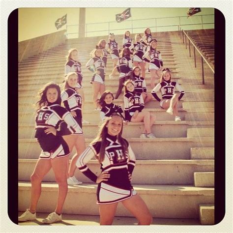 love this pic of my daughters cheerleading squad cheer team pictures cheerleading photos