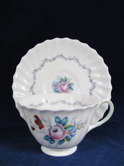 Royal Doulton The England Chelsea Rose Tea Cup And Saucer Set Bone
