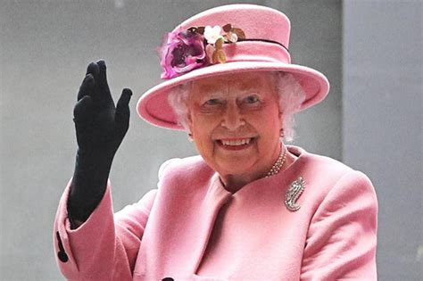 The Queen 15 Facts To Celebrate Her Majesty S 92nd