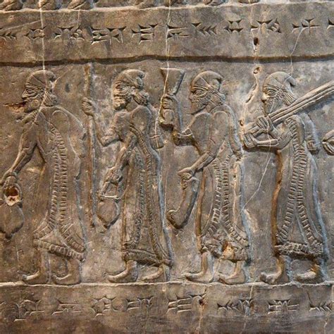 detalhe  obelisco negro jehu prostrado diante  rei assirio  scientific diagram