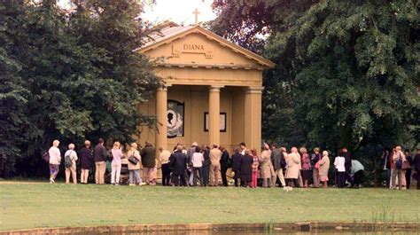 The Real Reason You Can T Visit Princess Diana S Grave