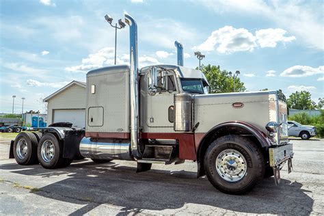 peterbilt  sleeper heavy haul truck extensive service  sale special pricing