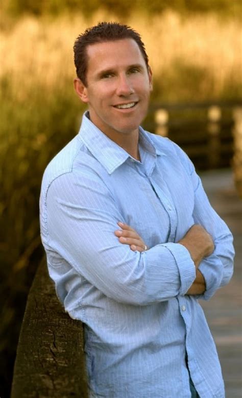 nicholas sparks  author biography facts  quotes