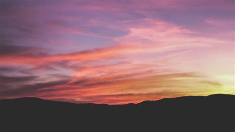 무료 이미지 수평선 산 구름 해돋이 일몰 새벽 분위기 황혼 저녁 잔광 기상 현상 아침에 붉은 하늘