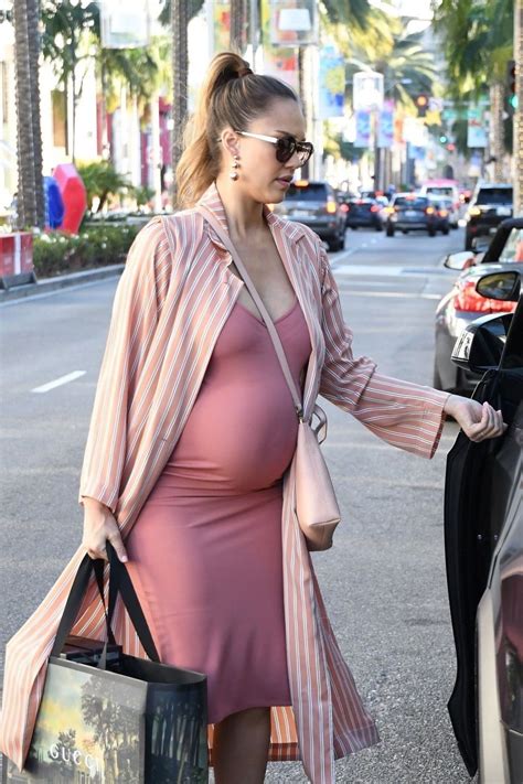 Pregnant Jessica Alba Sopping At Rodeo Drive In Beverly Hills 11 25