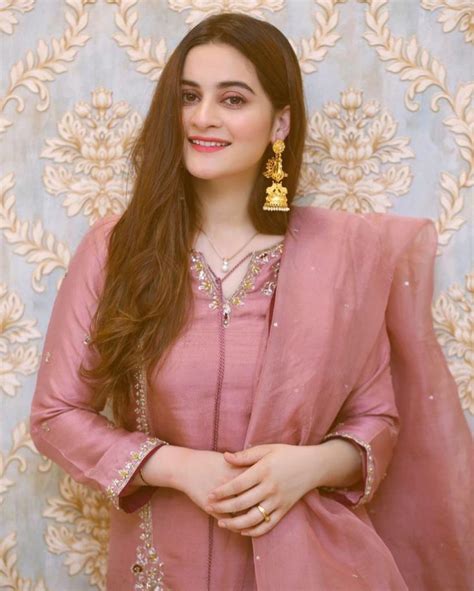 Beautiful Aiman Khan Latest Pictures From Instagram Reviewit Pk