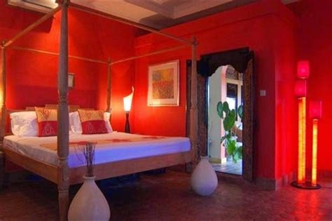 30 beautiful romantic red bedroom decorating ideas for couples