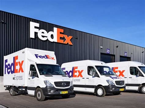fedex corporations philosophy employees  customers   shareholders