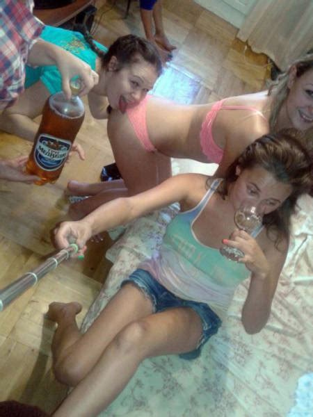 These Girls Are Obviously Having Way Too Much Fun 34 Pics