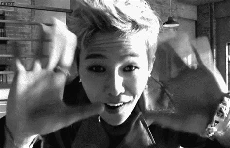 hi this is g dragon and he is here to tell you that k pop is the best bigbang♚♚♚♚♚ kpop g