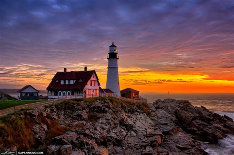 portland maine lighthouse  cape elizabeth  sunrise