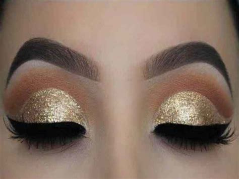 10 gold glitter eye makeup looks that will grab anyone s attention
