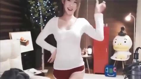 Korean Cute Girls Show Sexy Dancing Youtube