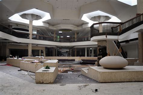 dead shopping malls business insider