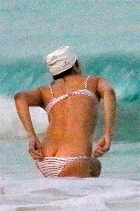 Michelle Rodriguez Nip Slip — Lesbian Actress Is Sexy Scandal Planet