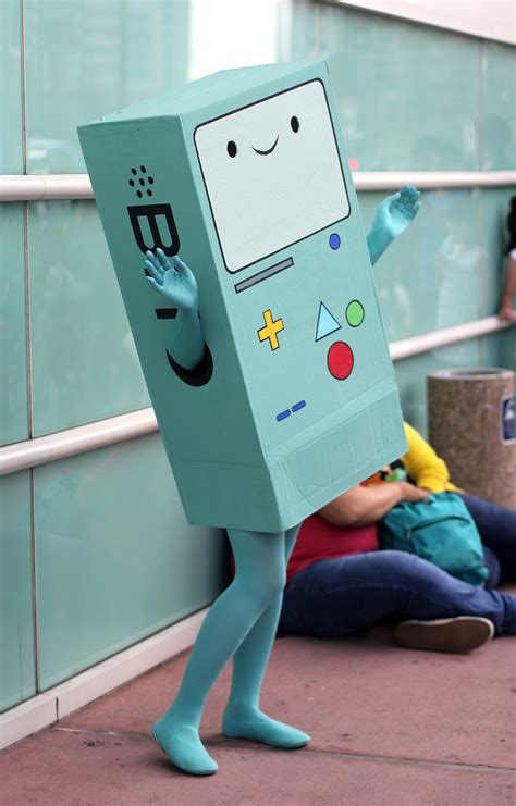 bmo the absolute best cosplays from comic con popsugar tech