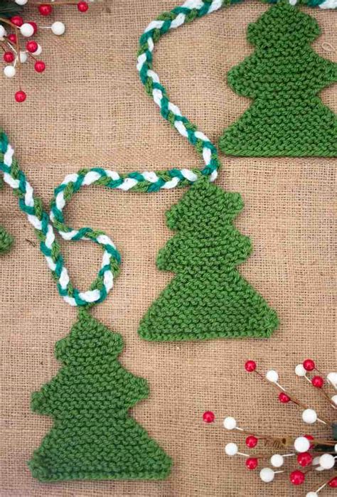 christmas tree garland knitting pattern gina michele