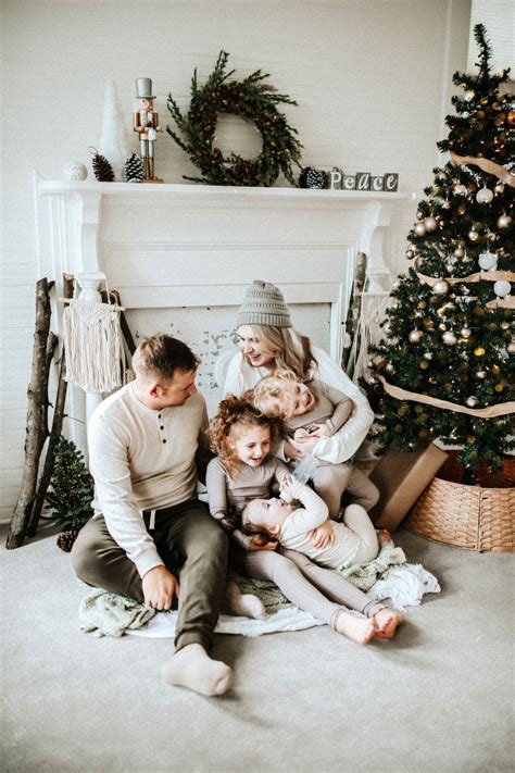winter themed family photoshoot tips brianna merritt photography