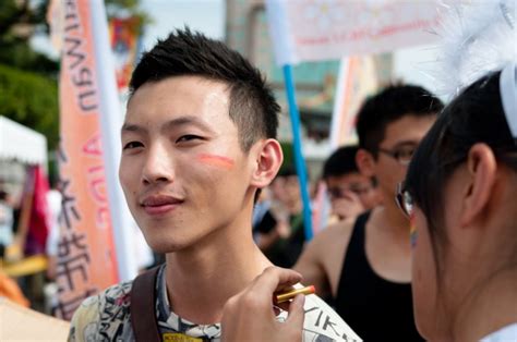 taiwan looks to be the first asian country to legalise same sex