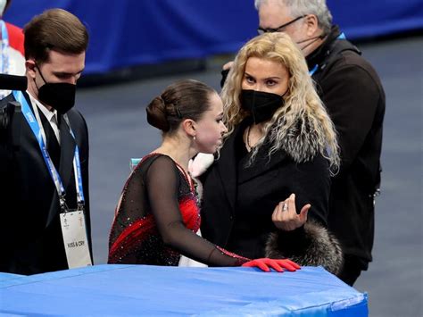 kamila valieva s coach criticized her olympic fall 4th place finish