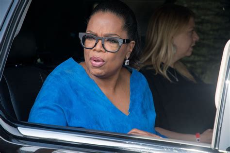 can we talk about oprah s glasses for a second oprah glasses oprah fashion eye glasses