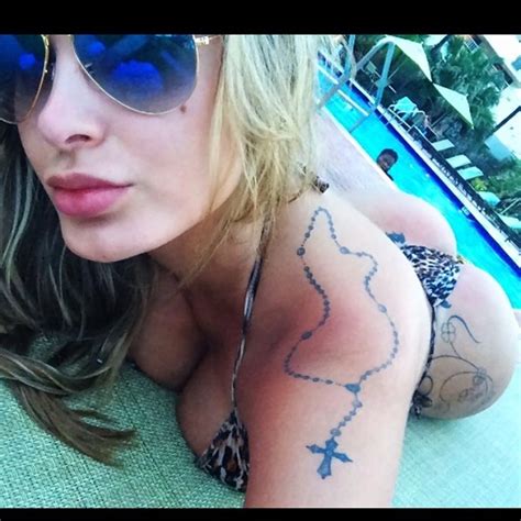 Ego Em Miami Andressa Urach Compartilha Foto Em Rede