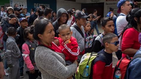 why migrants are desperate to flee central america to cross u s border