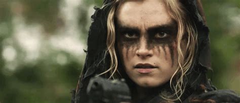 23 times the 100 made game of thrones look like a lighthearted fantasy in 2020 clarke the