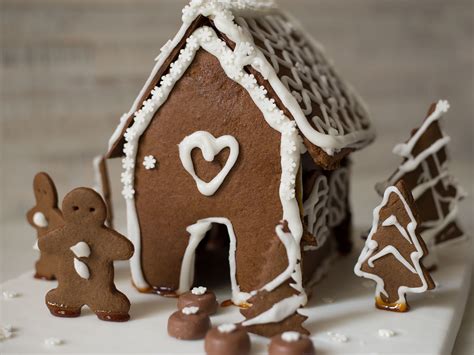 gingerbread house wallpaper  images