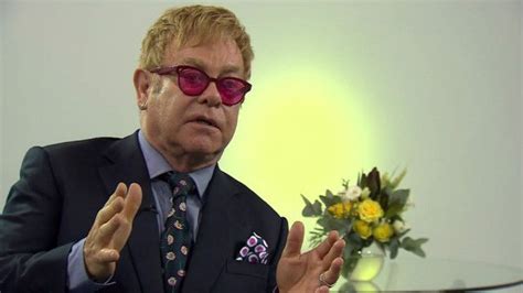 Elton John Phê Phán Tổng Thống Putin Bbc News Tiếng Việt