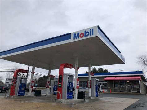 mobil gas station  tysons corner center seeks  modernize