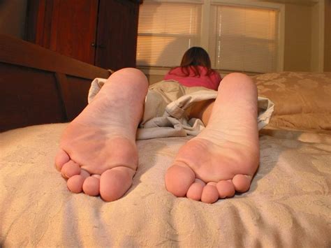 cute girls stinky feet fetish porn pic