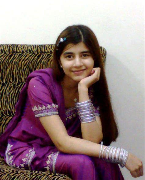 actress and girls pictures beautiful face in pakistan