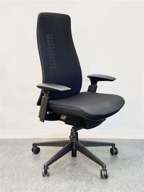 fern task chair