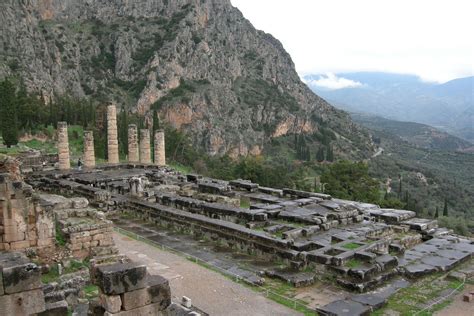 archaeological site  delphi greek travel pages