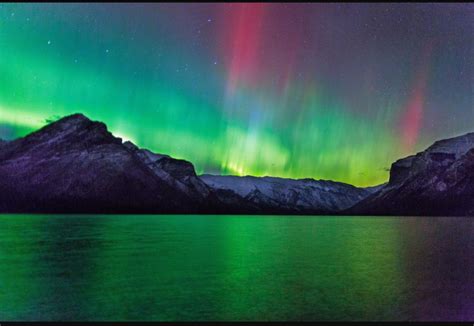 pin  debra dorcheus  bucket list northern lights photo aurora borealis canada northern
