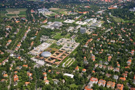 forschungsorientiert und regional campus leben freie universität berlin