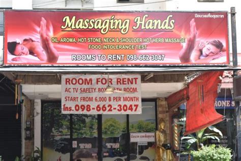 traditional thai massage  pattaya massaging hands