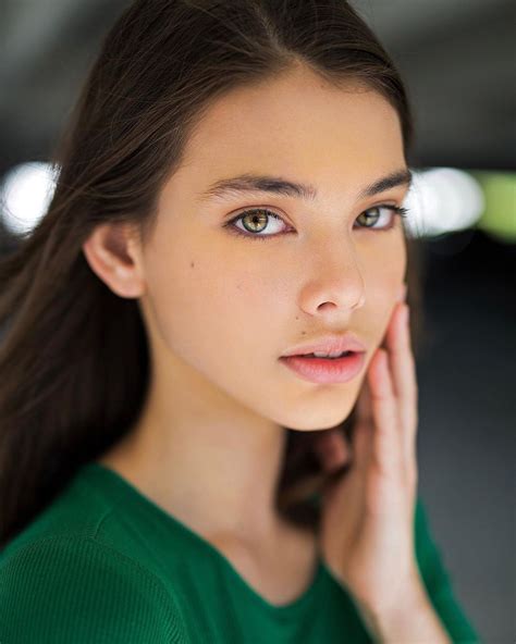 curtidas  comentarios laneya grace atofficiallaneyagrace  instagram headshot