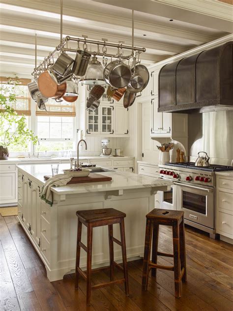 dutch colonial house country kitchen scene therapy