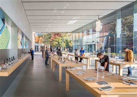 apple  officially reopened     store locations techspot
