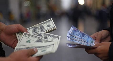 dólar tipo de cambio cierra la semana a la baja por ofertas de dólares