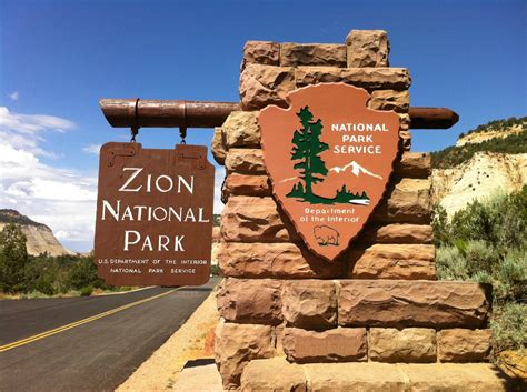 il parco nazionale del zion utah usa  golden scope